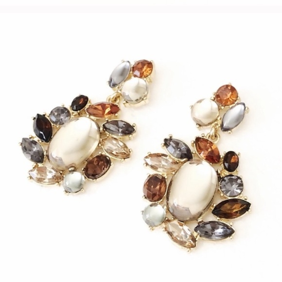 Banana Republic Crystal Drop Flower Statement earrings NWT 79 - Picture 1 of 3